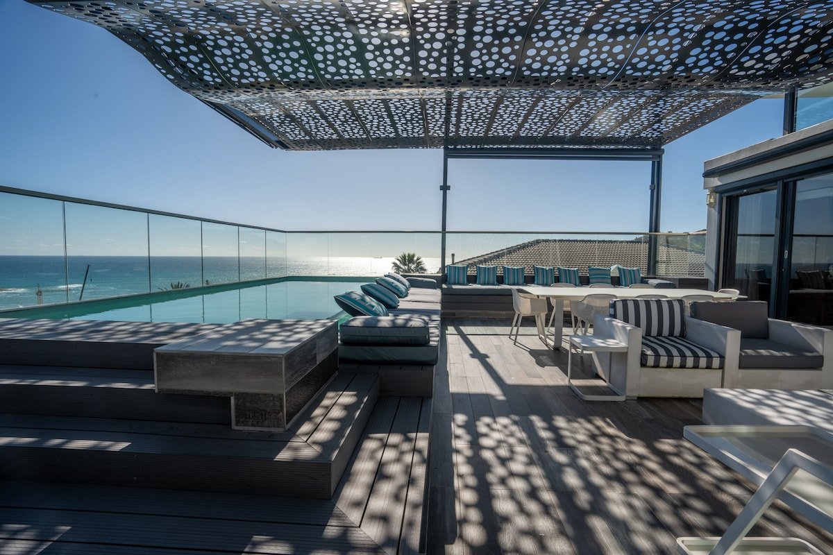 Sedgemoor Villa with 360 views & loadshedding free gallery image 3