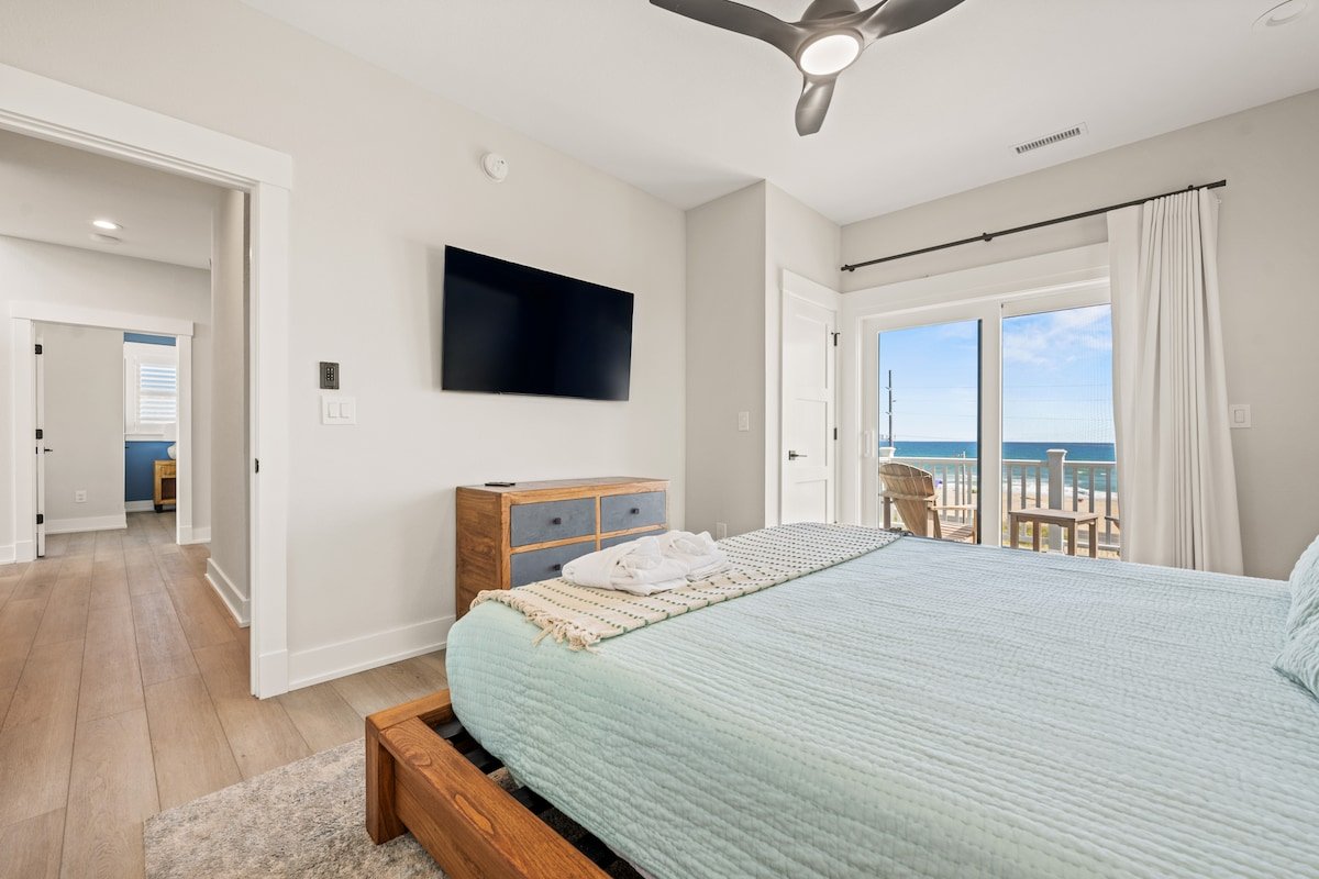 Four Seasons 11 Bedroom Oceanfront in Hatteras gallery image 5