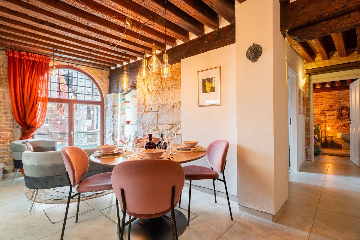 Casa Manina sul Ponte – your private Canal View gallery image 3