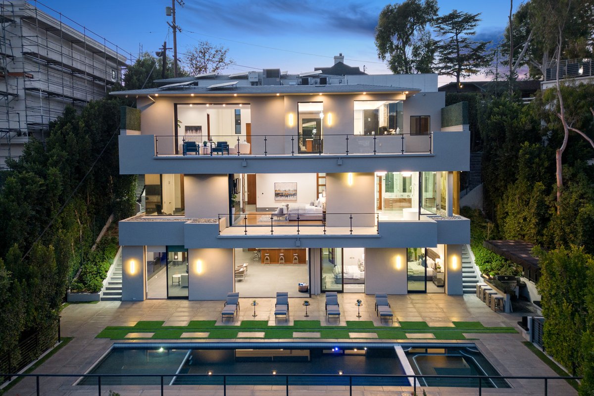 Celebrity Villa In Beverly Hills