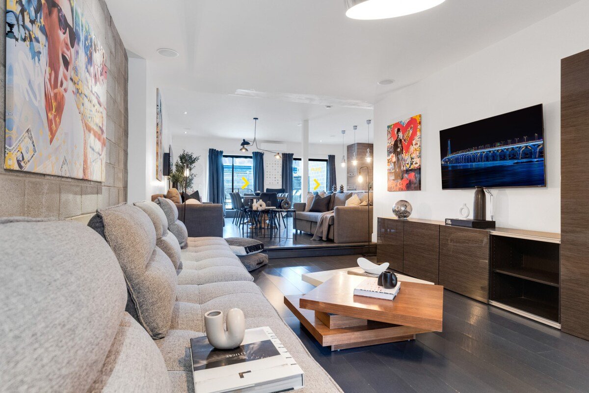 Plato MTL Spacious Premium 2BR Penthouse + Rooftop gallery image 5