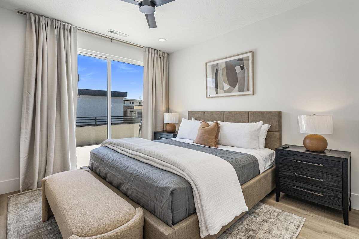 Pecan Valley 5161|Private Pool & Pickleball Court gallery image 5