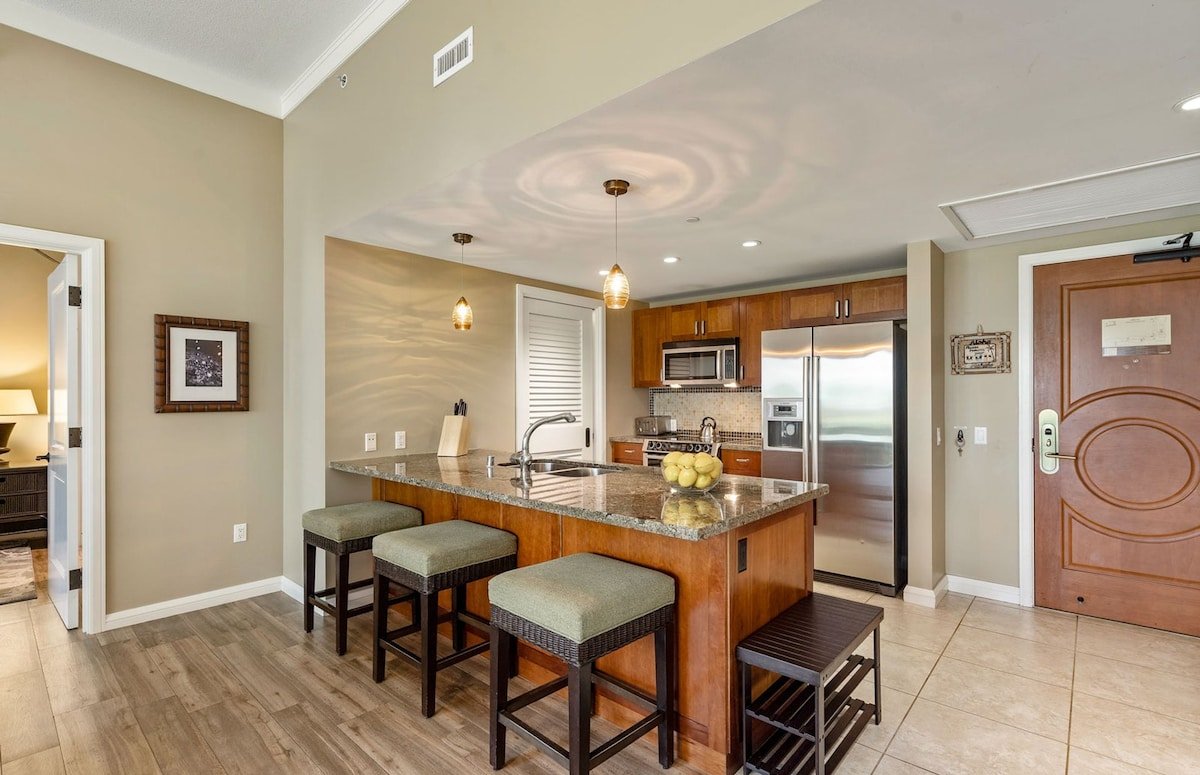 Maui Resort Rentals: Honua Kai Hokulani 112 gallery image 4