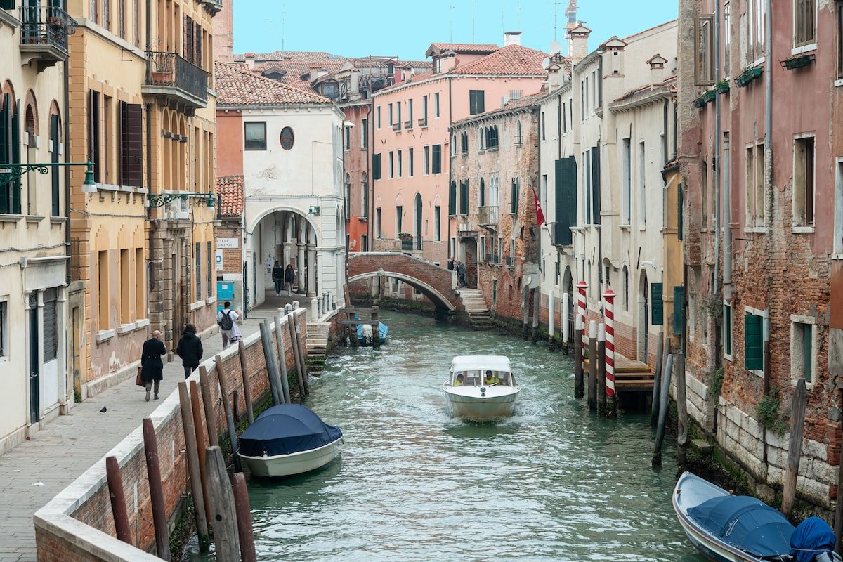 Cà dei Dalmati – Blue Canal View gallery image 5