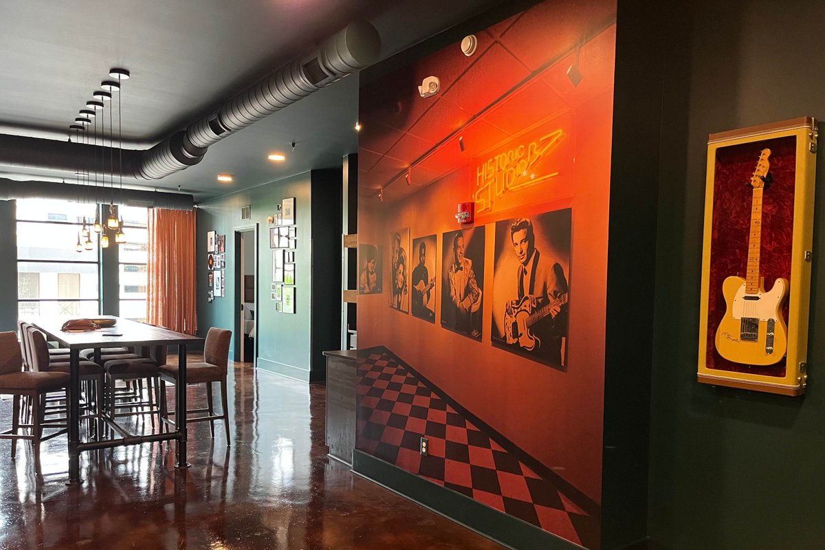 Studio B Suite 4BR by Maddox Hotel