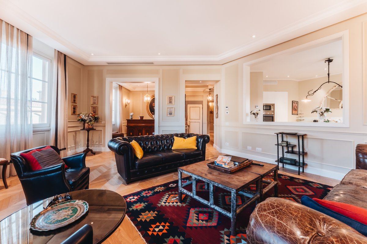 Luxury Suite Apartment of 200sqm with terrace