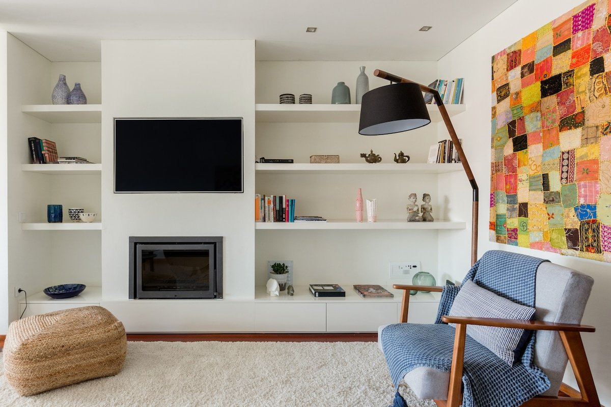 Exceptional Penthouse with Metro at the Doorstep gallery image 5