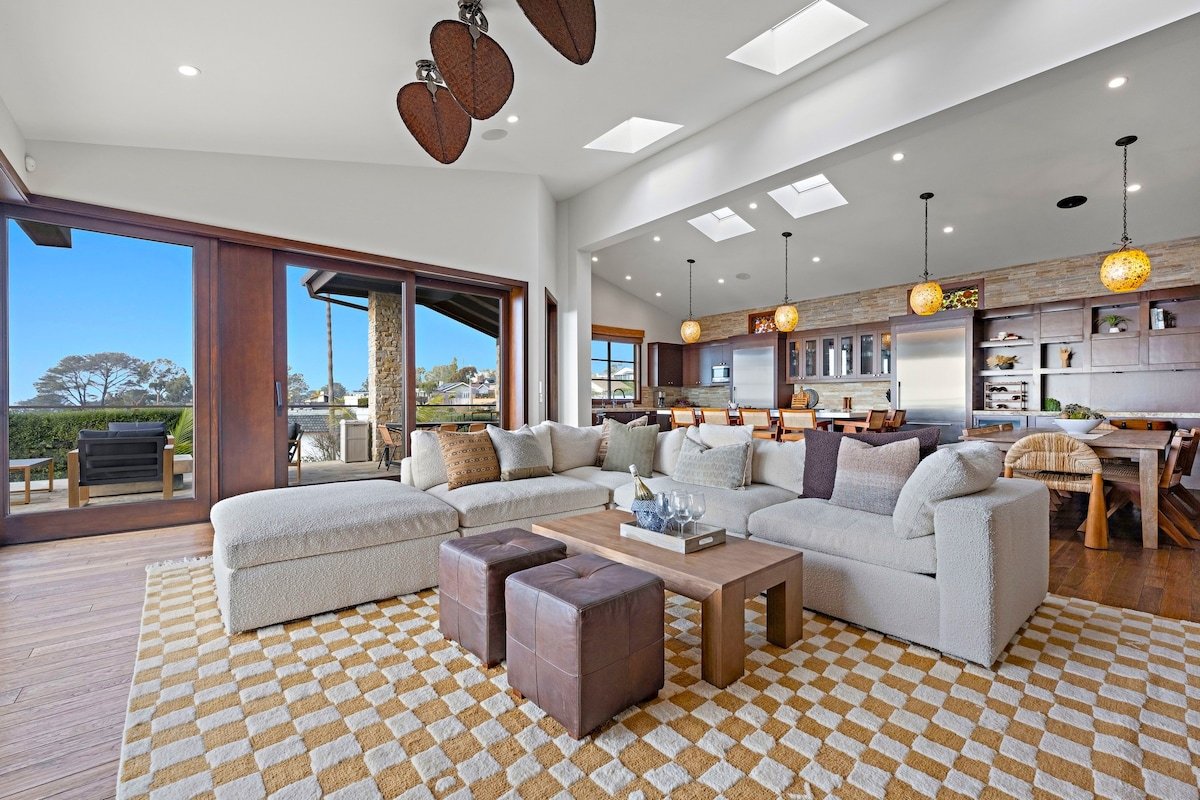 Costa Del Mar | 4BR Spacious Oceanview Escape gallery image 2