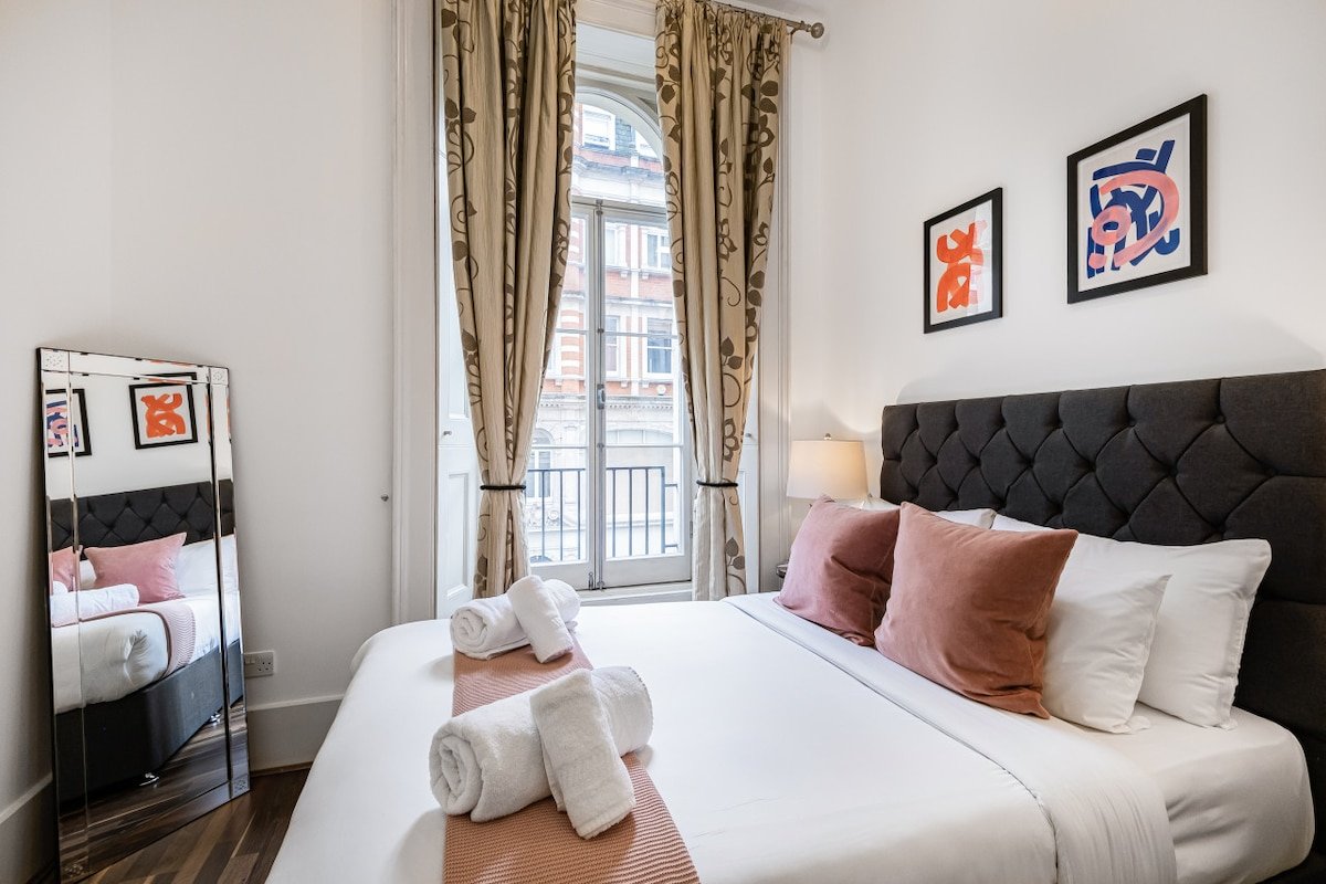 Exclusive Mayfair 2 Bedrooms Apartment gallery image 4