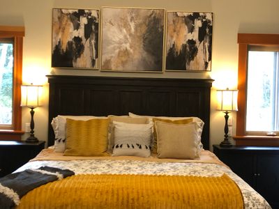 Seabrook Farmhouse with Hot Tub & Swimming Pool