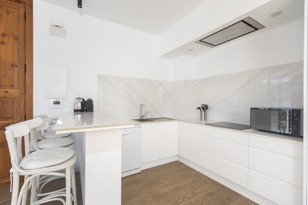 Downtown apartment with terrace gallery image 4