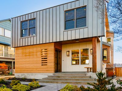 New! Seattle Luxe on Queen Anne! 5BR