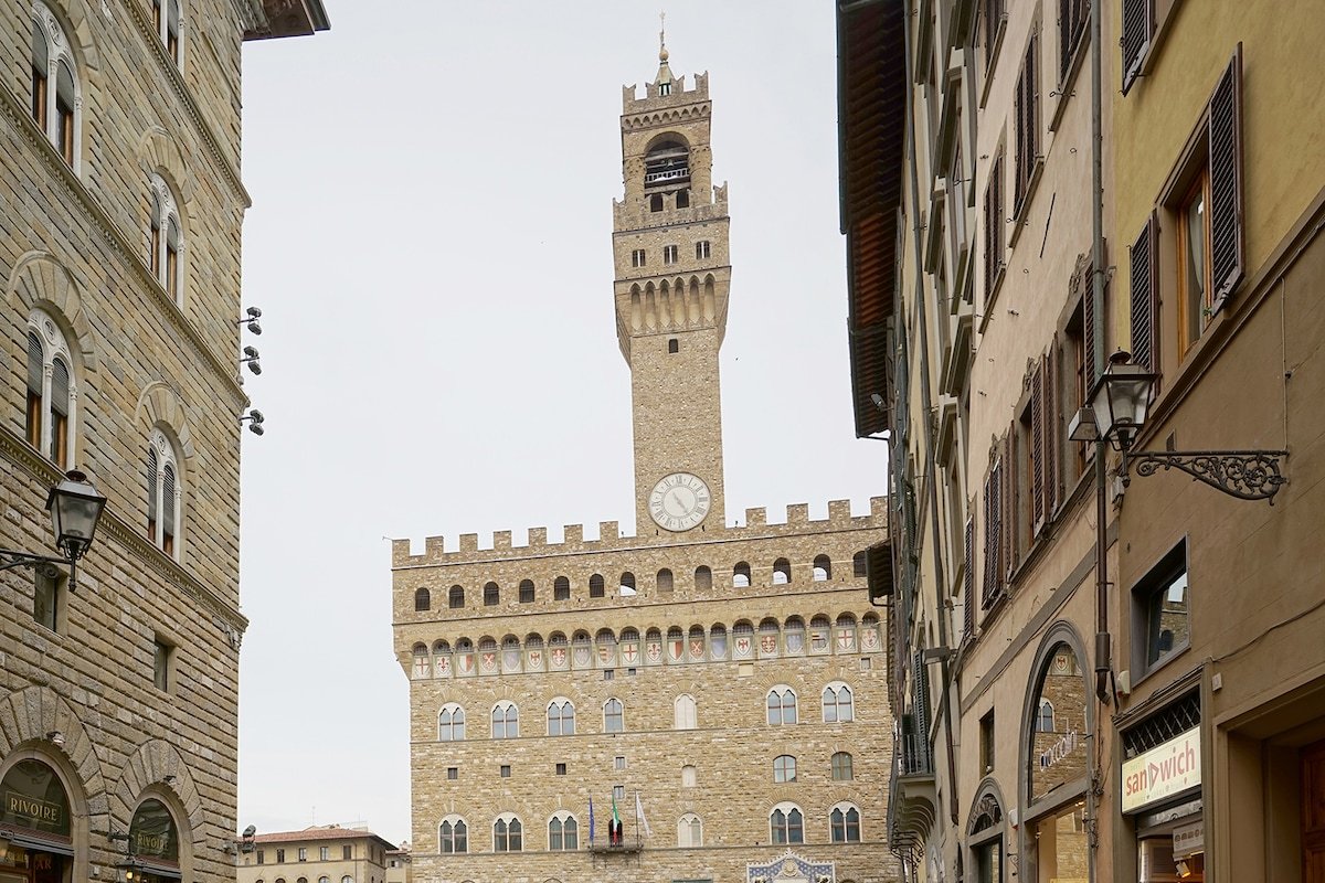 Apartment, in the very heart of Florence gallery image 2