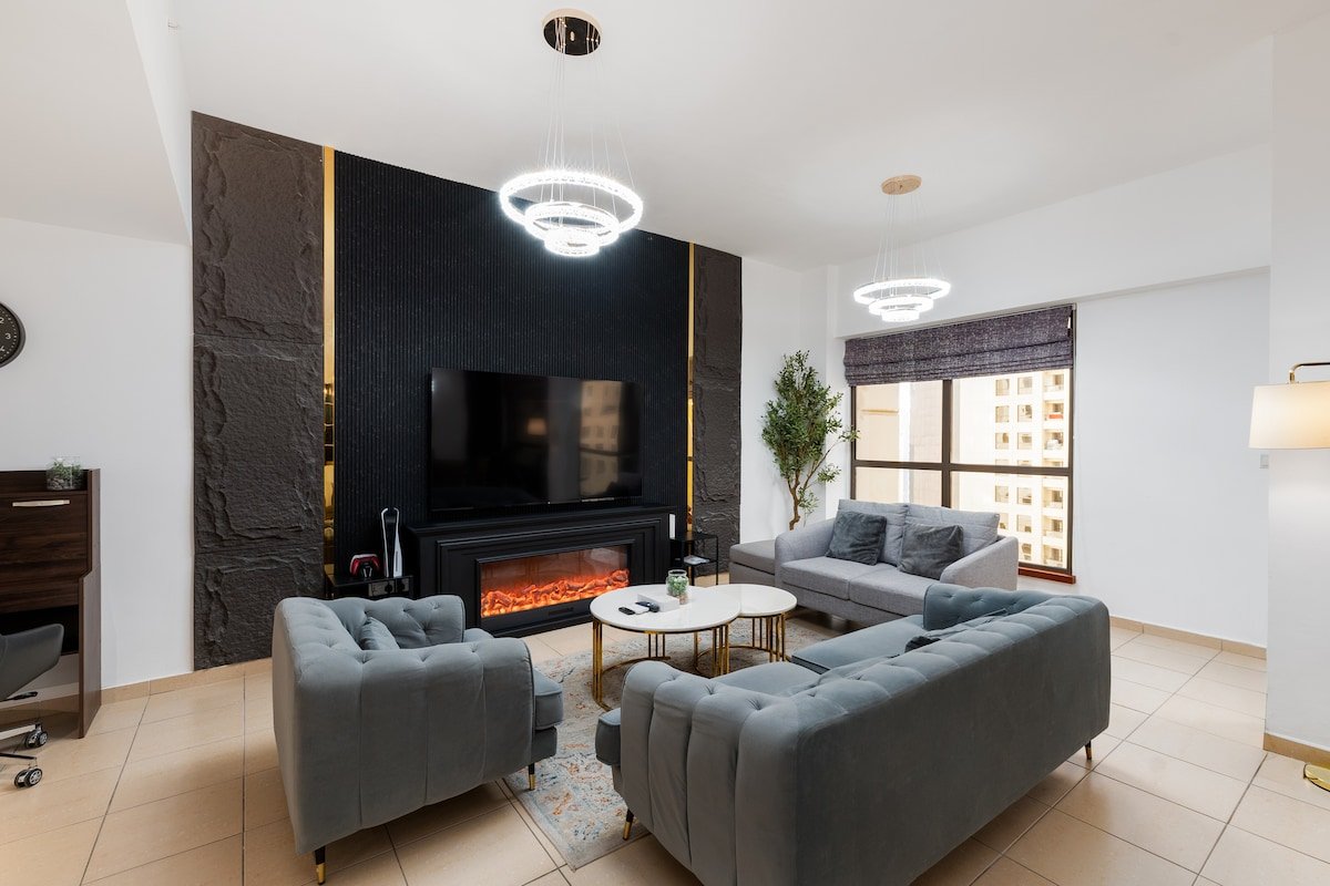 Cozy 3BR Space at JBR, Beach Nearby
