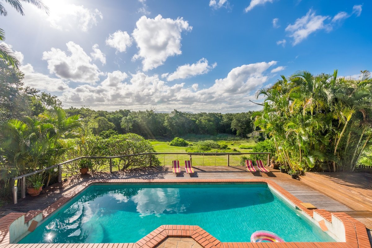 The Sunset House gallery image 2