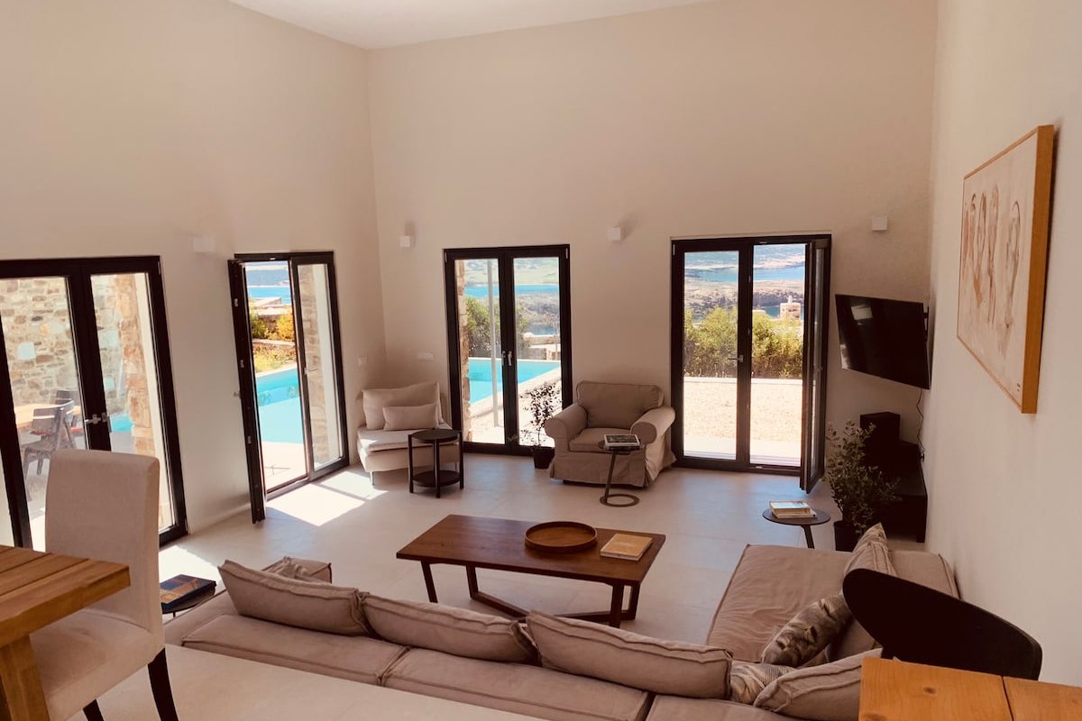 Luxurious Villa In Antiparos gallery image 5