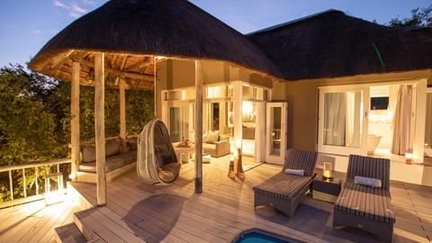 Clifftop Exclusive Safari Hideaway photo