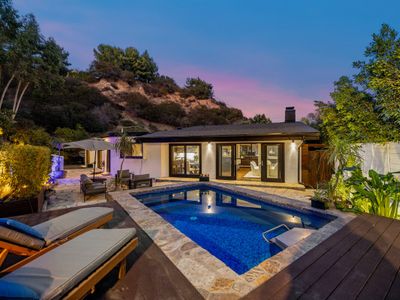 Mid-Century Elegance & Gorgeous Canyon Views