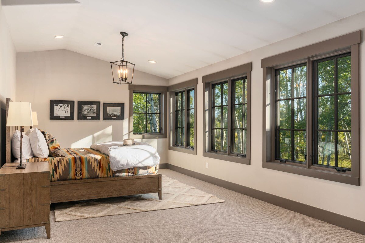 Lux Private Mtn Estate, Wildlife, Games, & Hot Tub gallery image 2