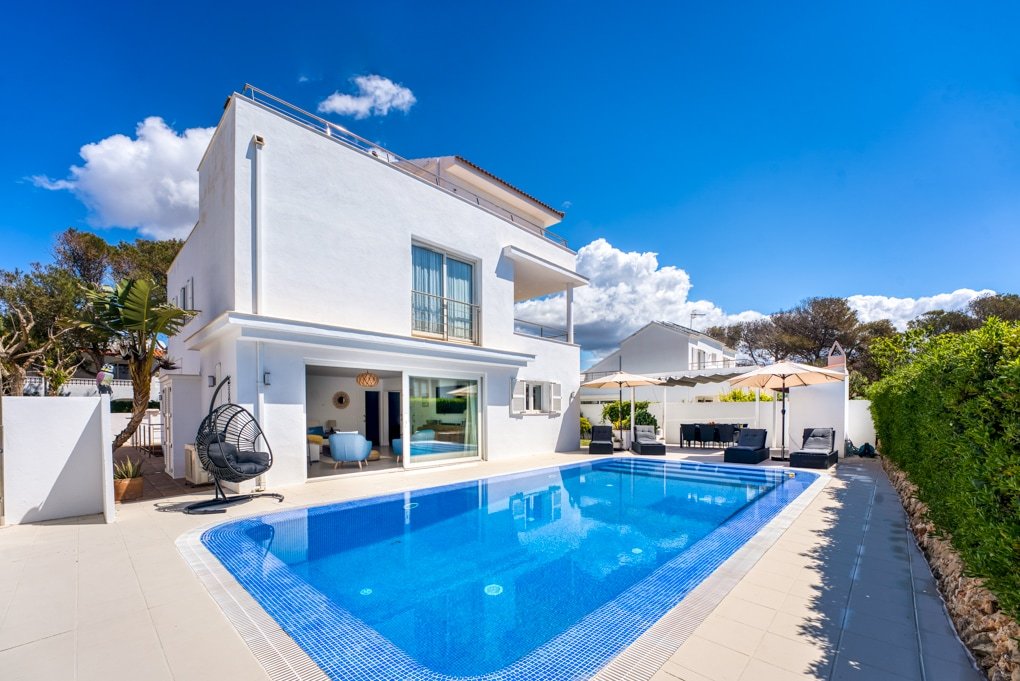 Modern villa with pool in Cala Blanca, Menorca gallery image 2