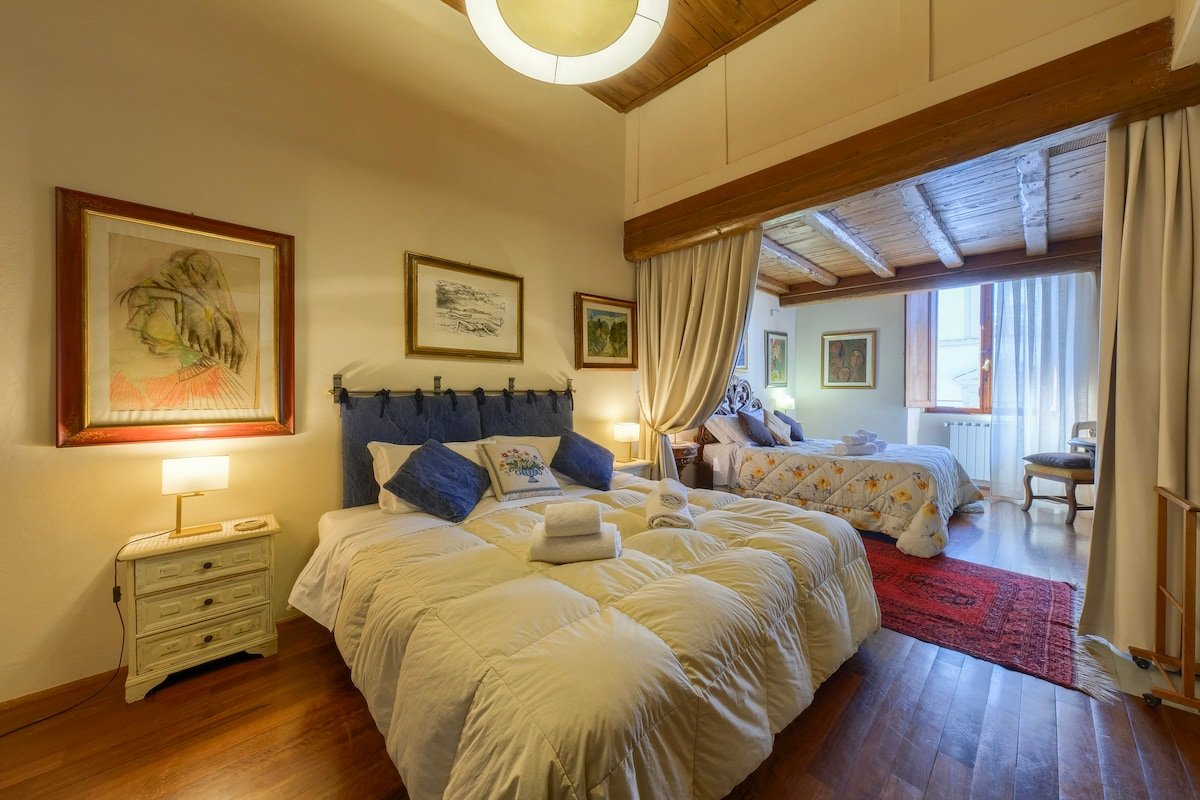 Casa Strozzi – (PIAZZA DELLA REPUBBLICA) gallery image 3