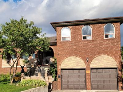 4BR Apt,1st Floor, 9 people stay, private garden