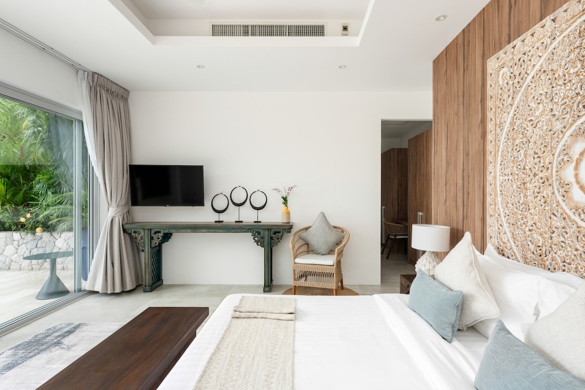 Villa Maliya: Full Service, Beachfront, Pool gallery image 4