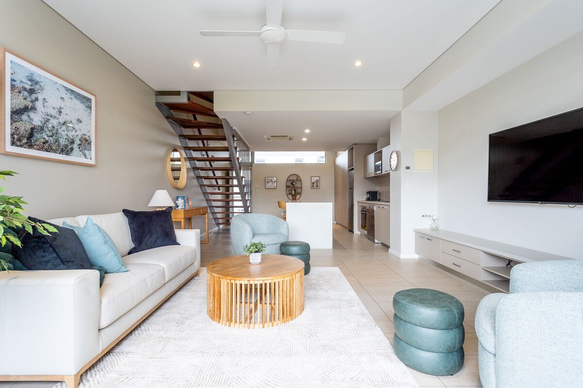 Dunn Bay Apartment 6 I Private Properties gallery image 3