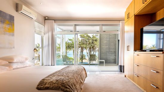 Penthouse 4 Photo 3