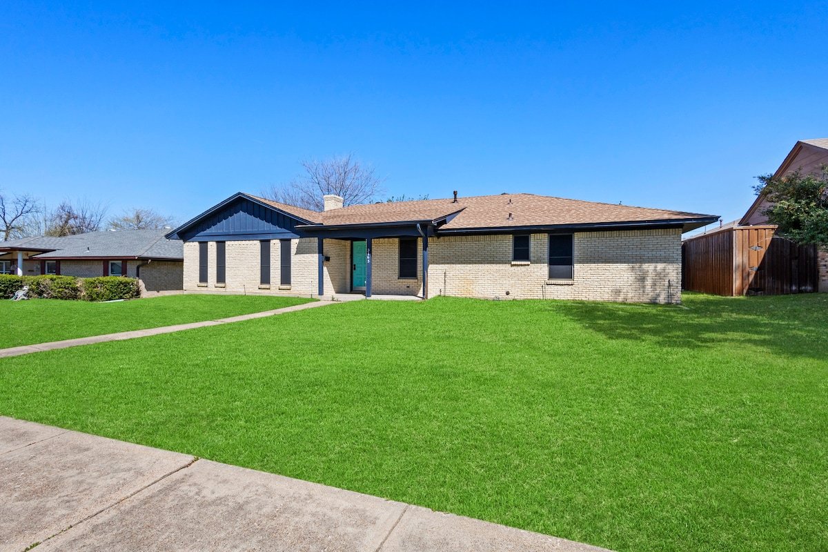 Darvany Haven: Pool & Spa Retreat @ Prime Location gallery image 5