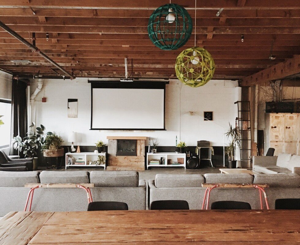 Modern Loft Living in Central SE PDX gallery image 3