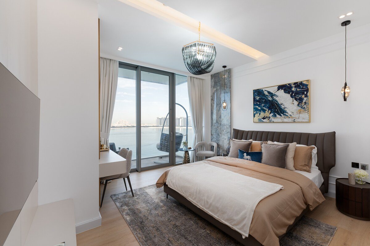 Premium 2BR Emaar Beachfront w/ Beach Access gallery image 4