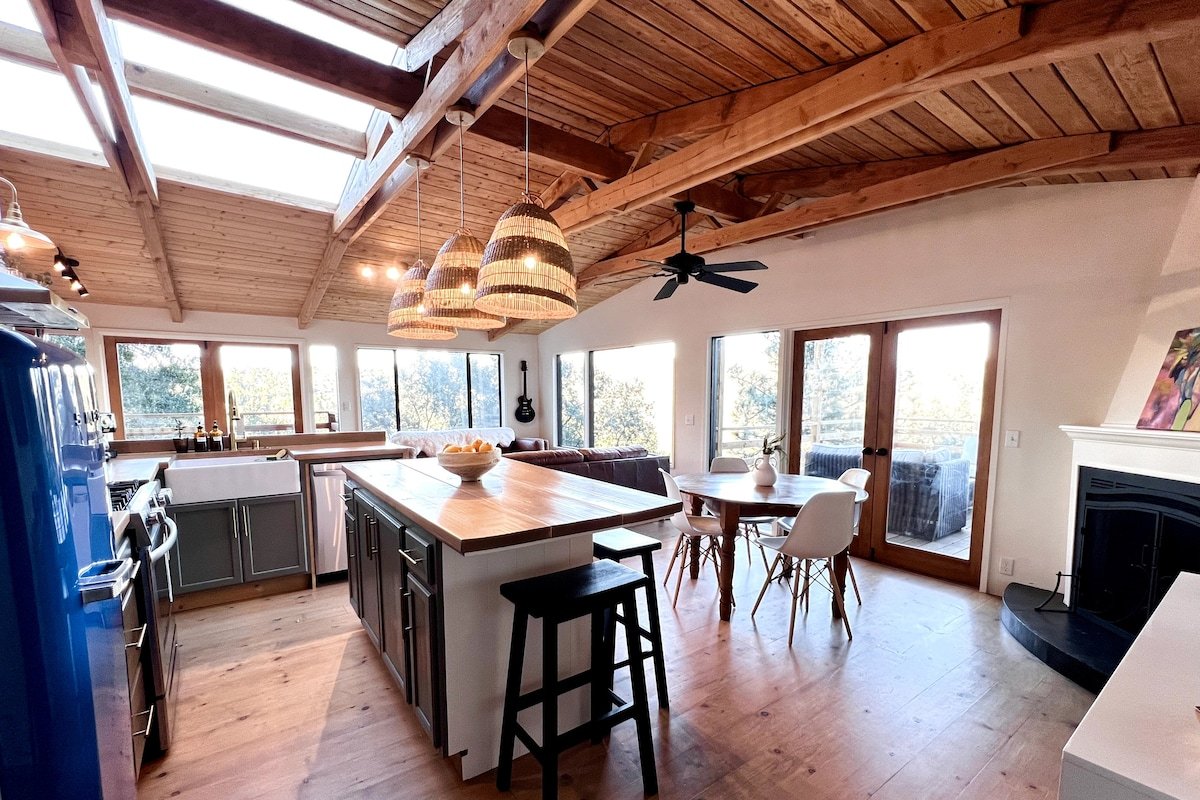 The Willow – Cabin & Retreat – Amazing Views gallery image 4