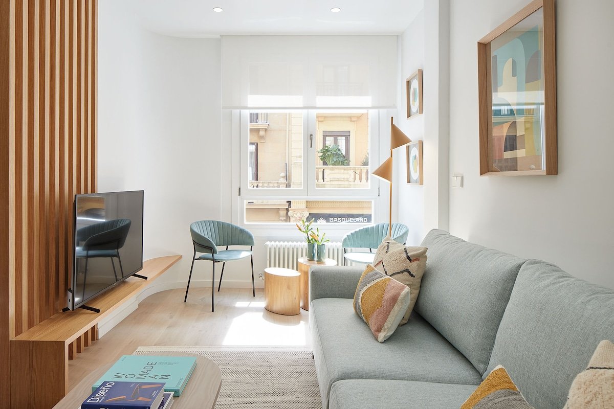 Daira Arena by FeelFree Rentals gallery image 5