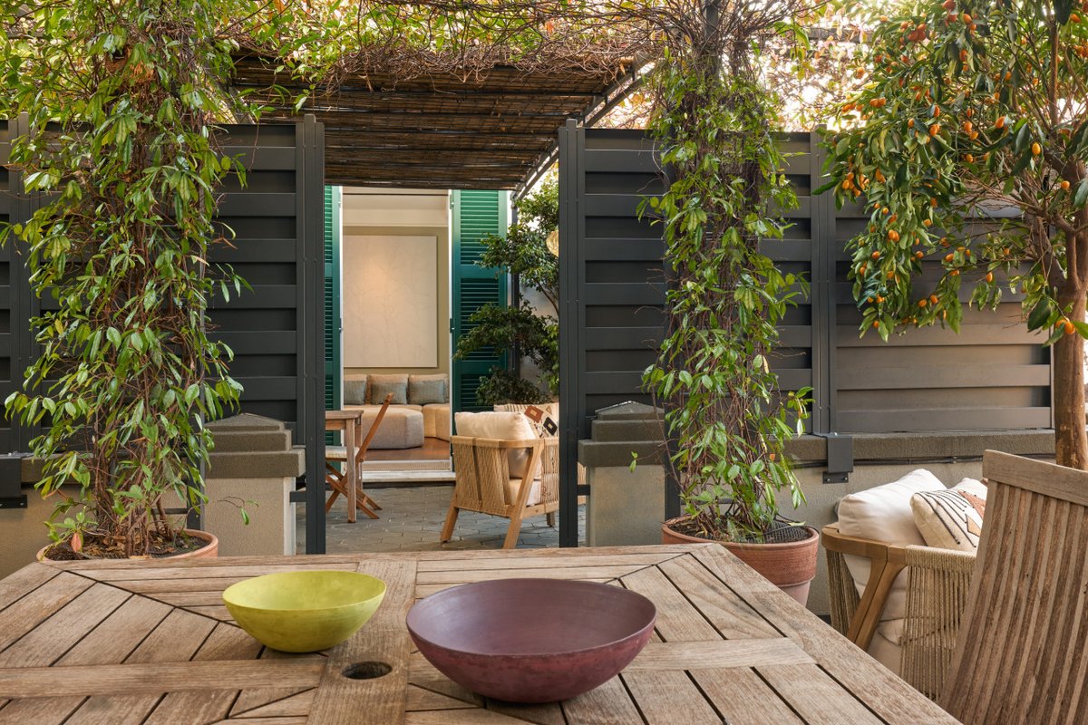 Mastroianni & Loren House with Terrace by Hostalia