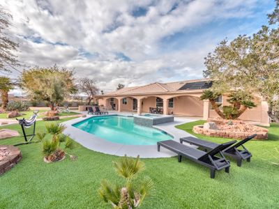 Stylish Modern Central House. 5 BRD 3 BTH!