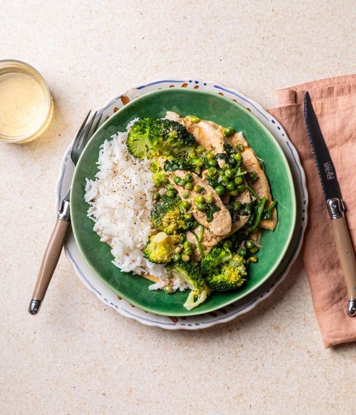Photo of Garlicky Chicken & Broccoli