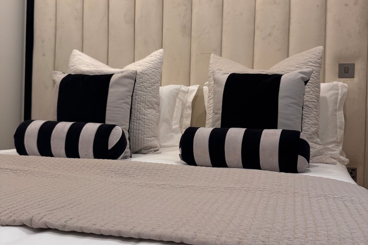 Chambers Residence 5* Elegance | 3BR | Luxe gallery image 2