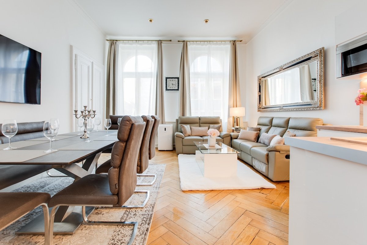 Wenceslas Square Royal Residence Apartments gallery image 3