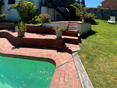 Dolphin House – 450m to Beach