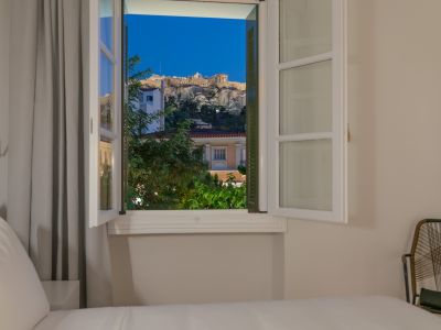 The Aeolian: Three-Bedroom Ap.