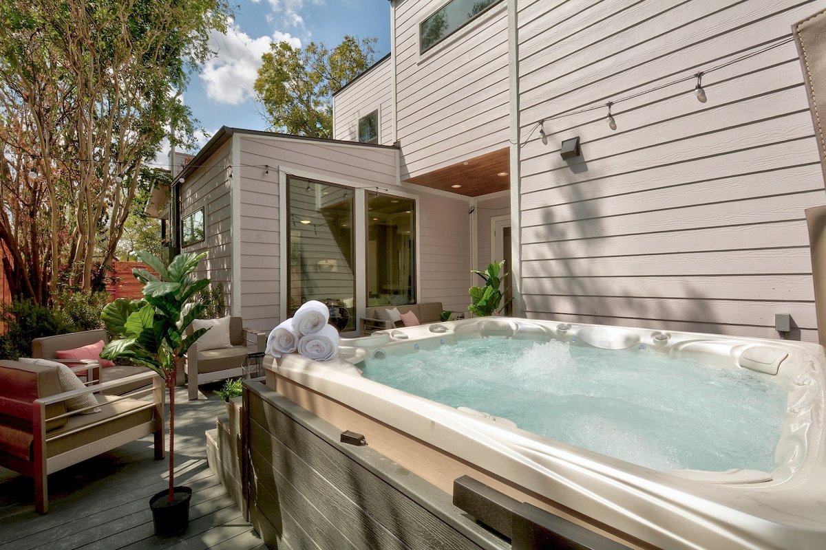Premium East Austin Home | Hot Tub gallery image 3