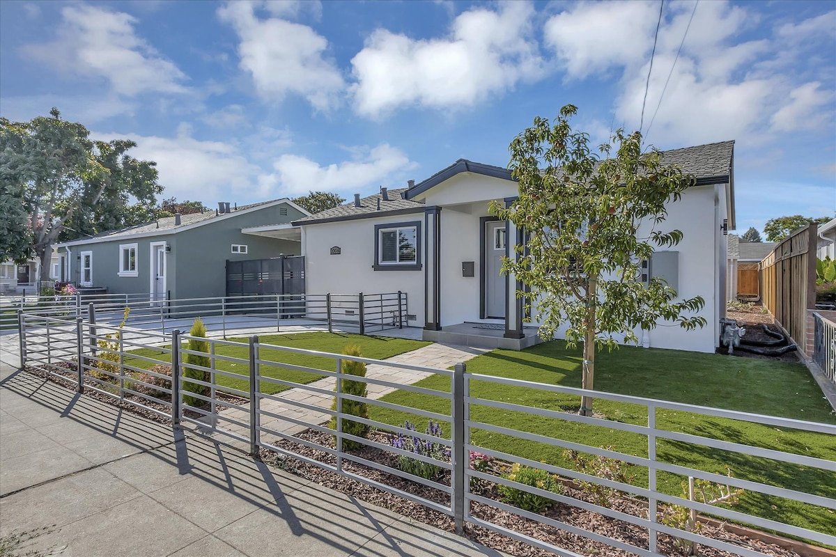 (a) 2 Separated Units, 2br/2ba each gallery image 3