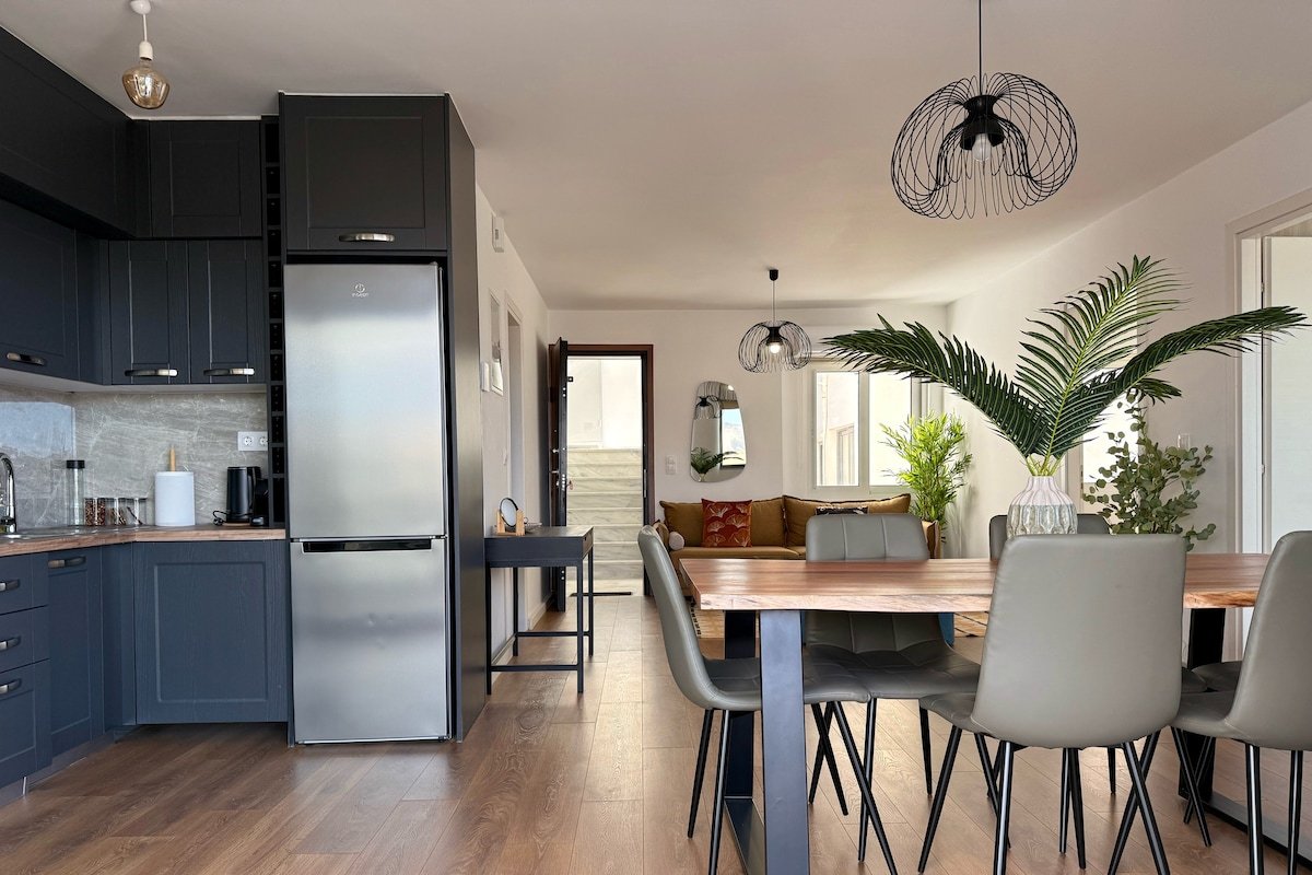 TH6 Four-Bedrooms Apartments with Rooftop Jacuzzi gallery image 2