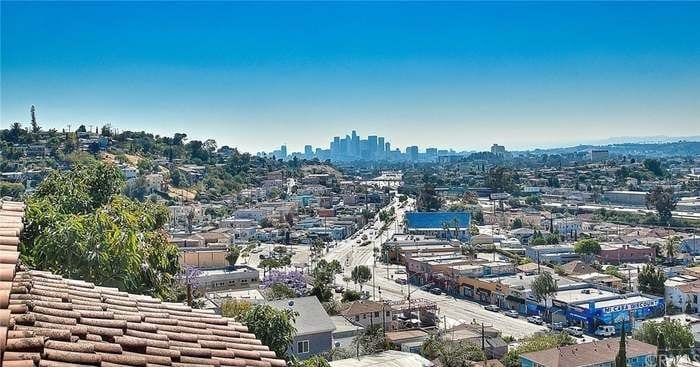 The Lofty Tower | Gorgeous Views, Family Friendly gallery image 2