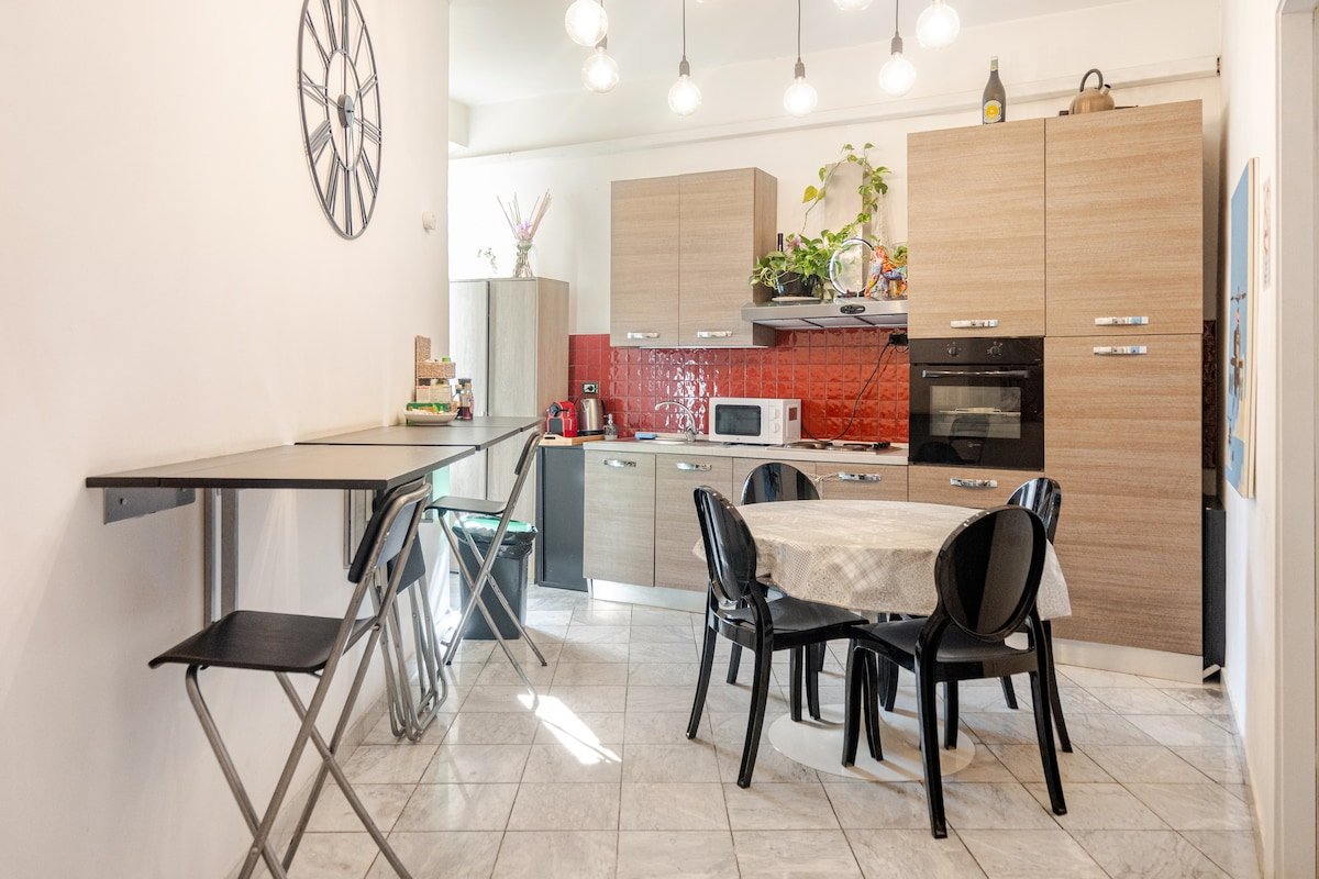 Luxury Apartment 6BR close to Colosseo gallery image 4