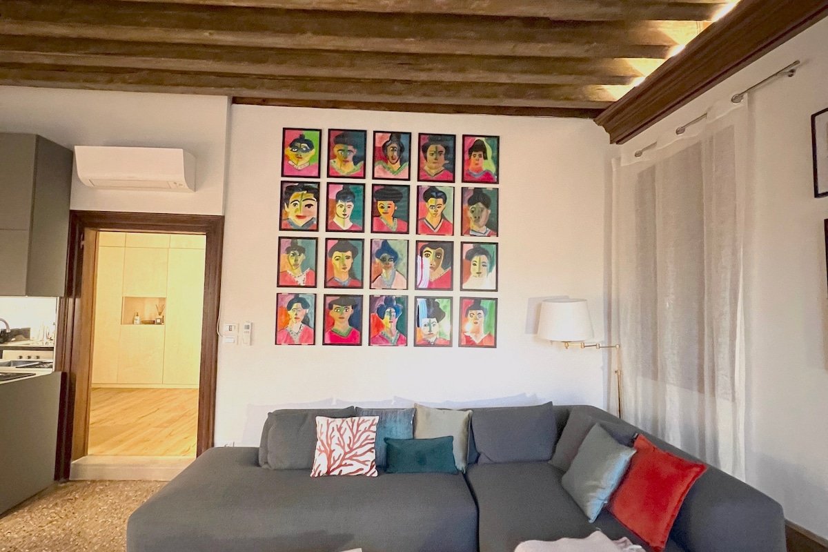 Appartamento in un magnifico palazzo veneziano gallery image 5