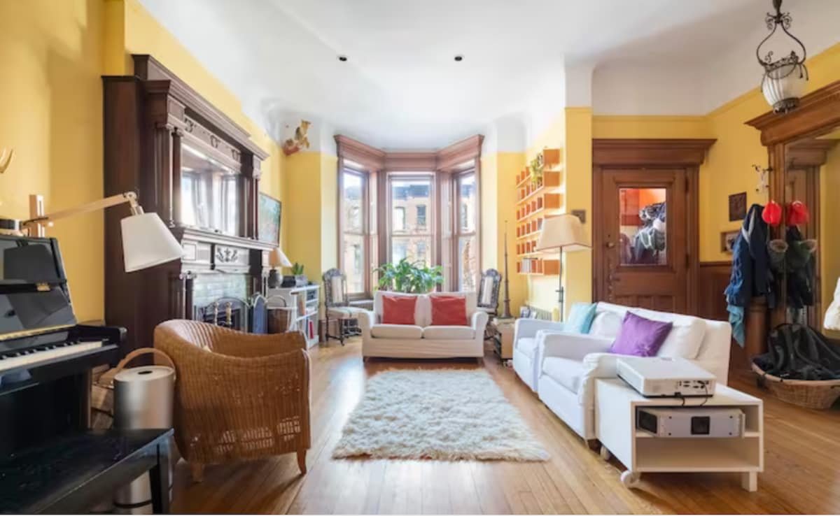 Classic Park Slope Brownstone. A gem. 4 BR, WBFP gallery image 2