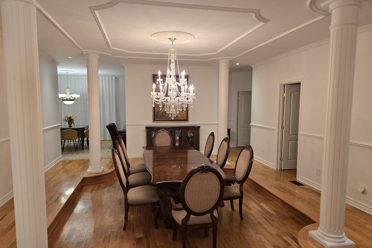 Le Desenclaves – An Elegant Retreat in Montreal gallery image 4