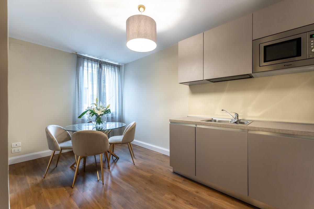 Deluxe Apartment with View gallery image 4